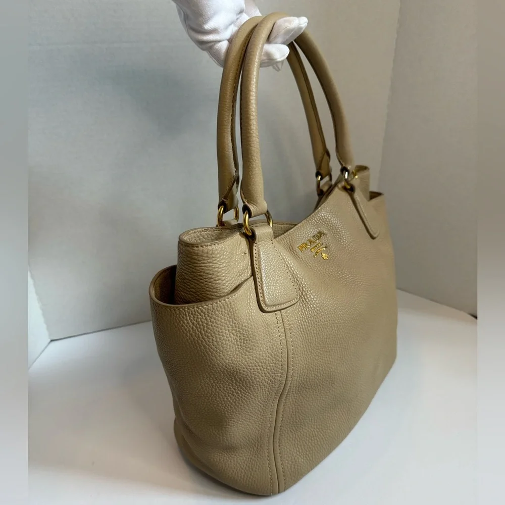 PRADA Handbag Ivory Cream Pebble Leather - Picture 2 of 12